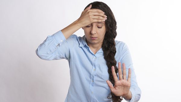 Three quarters of those who suffer migraines regularly are women - Sputnik International