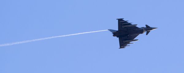 Spain's Eurofighter Typhoon jet fighter flies during the military exercise over Rukla military base some 120 km. Spain's Eurofighter Typhoon jet fighter flies during the military exercise over Rukla military base some 120 km. - Sputnik International
