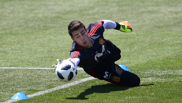 Spain's goalkeeper Kepa Arrizabalaga attends a training session at Krasnodar Academy on June 21, 2018, during the Russia 2018 World Cup football tournament - Sputnik International