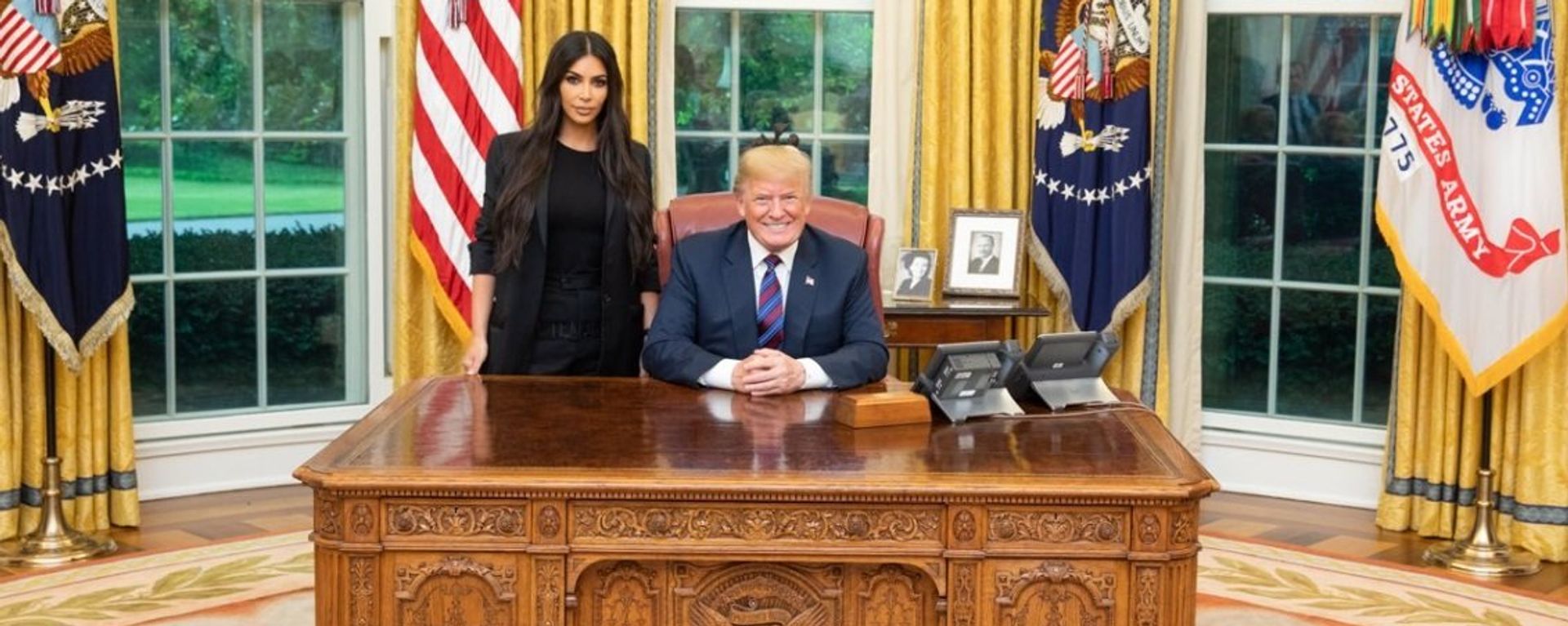 The US President Donald Trump meeting Kim Kardashian in the White House The US President Donald Trump meeting Kim Kardashian in the White House - Sputnik International, 1920, 09.12.2020