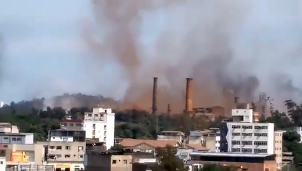 Thirty people are being treated at a hospital in Brazil after an explosion occurred at a steelmaking plant operated by the Usinas Siderurigac de Misas Gerais SA, the company said. - Sputnik International