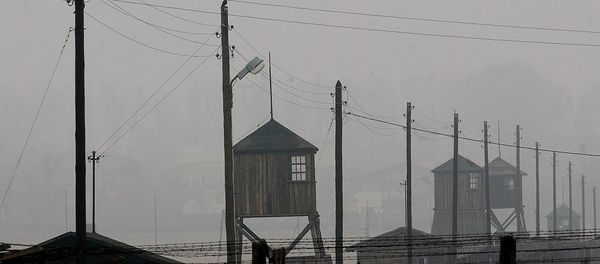 Watch towers and the barbed wire fence of the former Nazi death camp Majdanek outside the city of Lublin in eastern Poland on Wednesday Nov. 9, 2005. Four camp survivors and documentary film makers dug up trinkets and personal items buried by Jews in the spring of 1943 after arriving from the Warsaw ghetto Watch towers and the barbed wire fence of the former Nazi death camp Majdanek outside the city of Lublin in eastern Poland on Wednesday Nov. 9, 2005. Four camp survivors and documentary film makers dug up trinkets and personal items buried by Jews in the spring of 1943 after arriving from the Warsaw ghetto - Sputnik International
