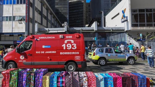 An ambulance of the fire department is seen outside the Carioca station where a man was rescued after falling onto the tracks of the Rio de Janeiro An ambulance of the fire department is seen outside the Carioca station where a man was rescued after falling onto the tracks of the Rio de Janeiro - Sputnik International