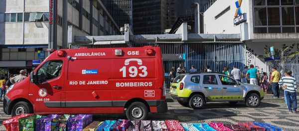 An ambulance of the fire department is seen outside the Carioca station where a man was rescued after falling onto the tracks of the Rio de Janeiro An ambulance of the fire department is seen outside the Carioca station where a man was rescued after falling onto the tracks of the Rio de Janeiro - Sputnik International