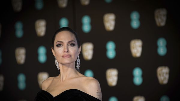 Американская актриса Анджелина Джоли на кинопремии BAFTA в Лондоне - Sputnik International