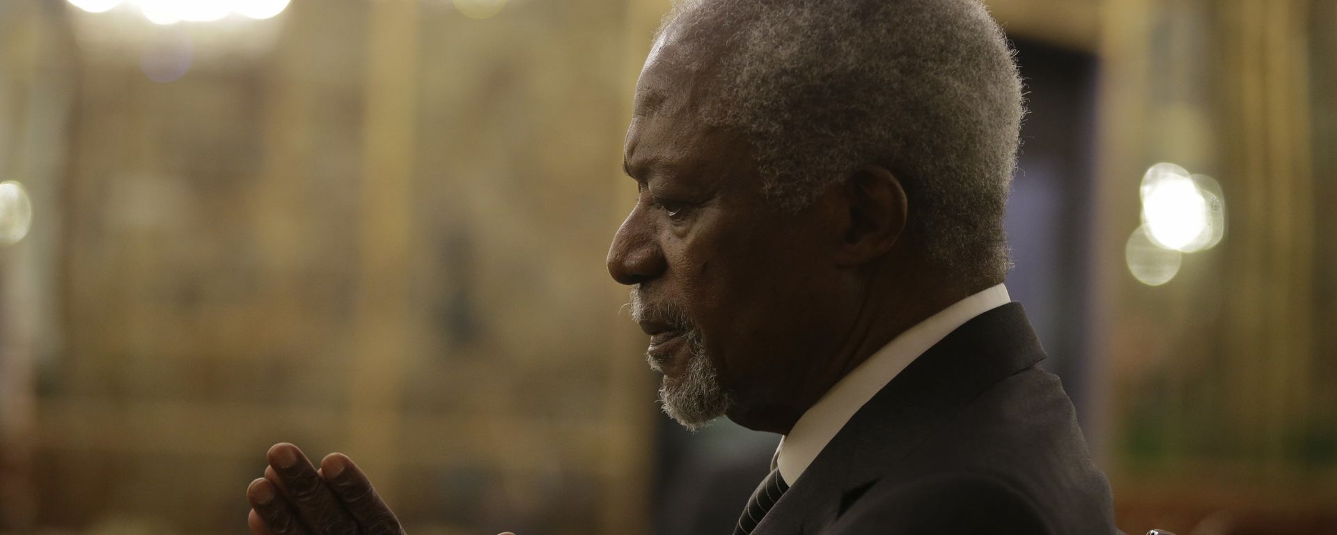 Former U.N. Secretary General Kofi Annan is interviewed by the Associated Press at the Palazzo Reale, in Milan, Italy, Saturday, Nov. 4, 2017. Annan and Mozambican humanitarian and widow of Nelson Mandela Graca Machel are addressing a summit on the global crisis of malnutrition that is an underlying cause of half of child deaths Former U.N. Secretary General Kofi Annan is interviewed by the Associated Press at the Palazzo Reale, in Milan, Italy, Saturday, Nov. 4, 2017. Annan and Mozambican humanitarian and widow of Nelson Mandela Graca Machel are addressing a summit on the global crisis of malnutrition that is an underlying cause of half of child deaths - Sputnik International, 1920, 05.02.2023