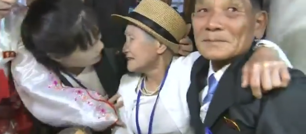 Reunion between Lee Keum-seom, 92, and her son, Ri Sang Chol, separated since the Korean War, at the Kumgang resort in North Korea, August 20, 2018 Reunion between Lee Keum-seom, 92, and her son, Ri Sang Chol, separated since the Korean War, at the Kumgang resort in North Korea, August 20, 2018 - Sputnik International