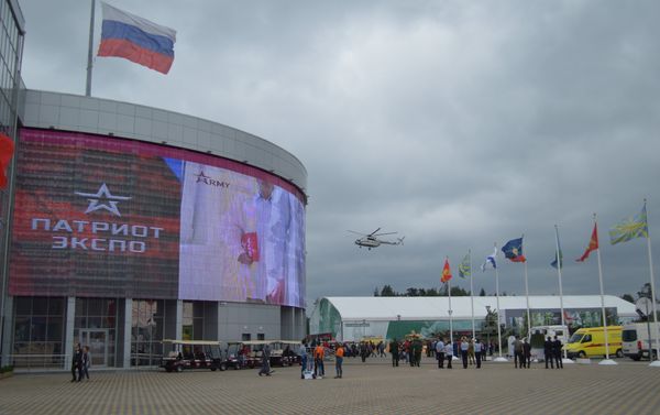 Russian Helicopters Show Off Modern Models at Army 2018 Russian Helicopters Show Off Modern Models at Army 2018 - Sputnik International