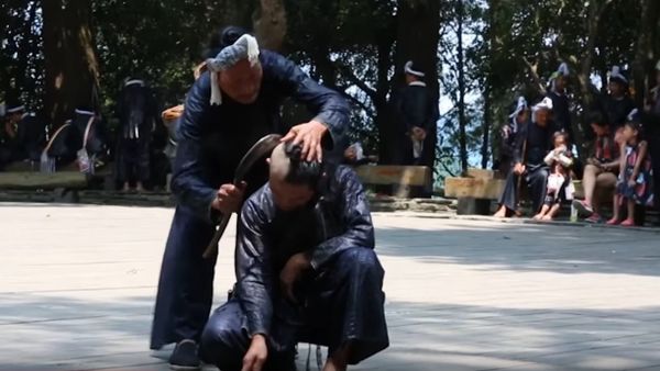 Sickle Haircut: The Miao Rite of Passage That Helps Boys Become Men - Sputnik International