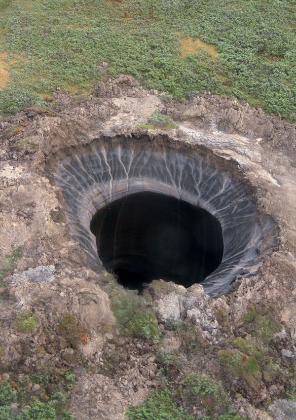 Spectacular Holes: Mysterious Chasms Peering Out From Amazing Places on Earth - Sputnik International