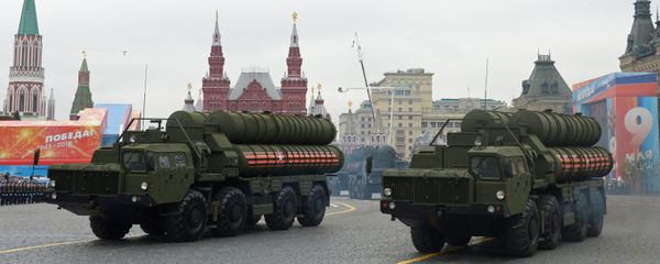 Transporters-launchers for S-400 Triumf missile systems at the final rehearsal of the military parade to mark the 73rd anniversary of Victory in the Great Patriotic War Transporters-launchers for S-400 Triumf missile systems at the final rehearsal of the military parade to mark the 73rd anniversary of Victory in the Great Patriotic War - Sputnik International