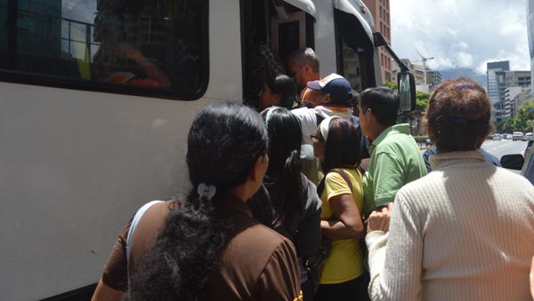 Apagón eléctrico provocó suspensión del sistema de transporte subterráneo en Caracas, y ocasionó caos en la ciudad - Sputnik International