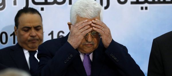 Palestinian President Mahmoud Abbas prays at the opening of the Palestinian Central Council meeting, in Ramallah, in the occupied West Bank August 15, 2018 Palestinian President Mahmoud Abbas prays at the opening of the Palestinian Central Council meeting, in Ramallah, in the occupied West Bank August 15, 2018 - Sputnik International