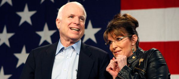 U.S. Senator John McCain (R-AZ) and former Alaska Governor and vice presidential candidate Sarah Palin acknowledge the crowd during a campaign rally for McCain at the Pima County Fairgrounds in Tucson, Arizona March 26, 2010 U.S. Senator John McCain (R-AZ) and former Alaska Governor and vice presidential candidate Sarah Palin acknowledge the crowd during a campaign rally for McCain at the Pima County Fairgrounds in Tucson, Arizona March 26, 2010 - Sputnik International