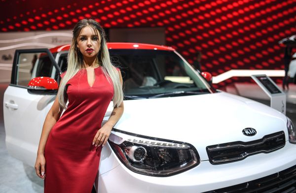 Getting Revved Up: Models Present Cars at Moscow International Automobile Salon Getting Revved Up: Models Present Cars at Moscow International Automobile Salon - Sputnik International