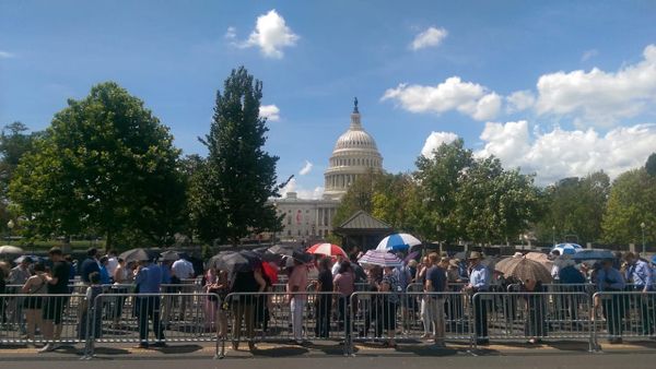 Thousands of people came to Capitol Hill in Washington, DC on Friday to pay tribute to the late US Senator John McCain Thousands of people came to Capitol Hill in Washington, DC on Friday to pay tribute to the late US Senator John McCain - Sputnik International