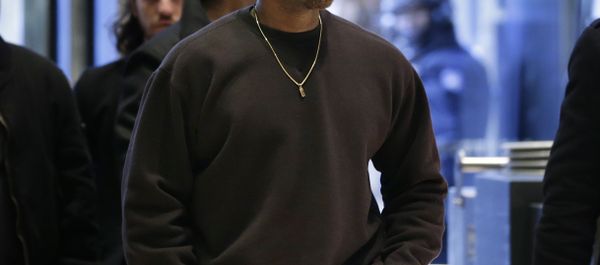 Kanye West enters Trump Tower in New York, Tuesday, Dec. 13, 2016 Kanye West enters Trump Tower in New York, Tuesday, Dec. 13, 2016 - Sputnik International