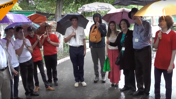 Delegation of US citizen-diplomats with children in Crimea. - Sputnik International