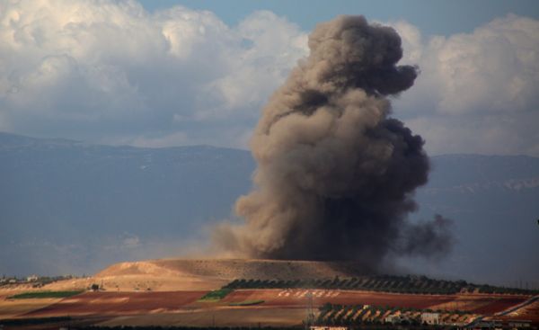Smoke rises near the Syrian village of Kafr Ain in the southern countryside of Idlib province after an airstrike on September 7, 2018 Smoke rises near the Syrian village of Kafr Ain in the southern countryside of Idlib province after an airstrike on September 7, 2018 - Sputnik International