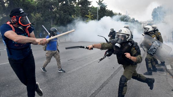 Protesters Clash With Police in Thessaloniki Protesters Clash With Police in Thessaloniki - Sputnik International