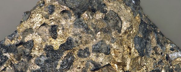 Sulfidic serpentintite platinum-palladium ore, Stillwater Mine. Sulfidic serpentintite platinum-palladium ore, Stillwater Mine. - Sputnik International