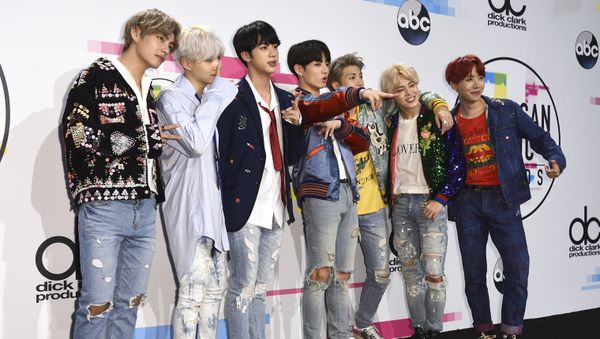 2017 American Music Awards - Press room - Sputnik International