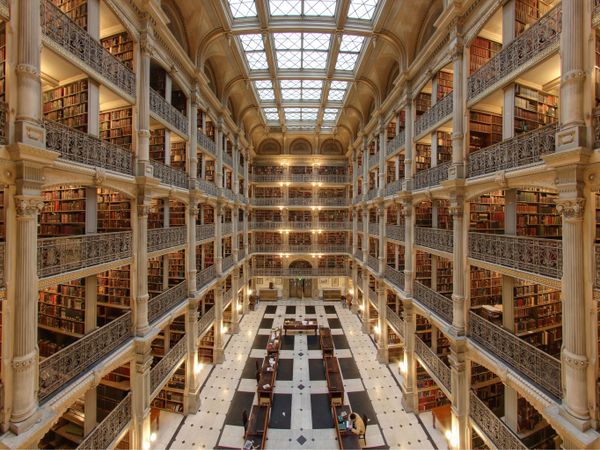 Interior of the George Peabody Library in Baltimore. - Sputnik International
