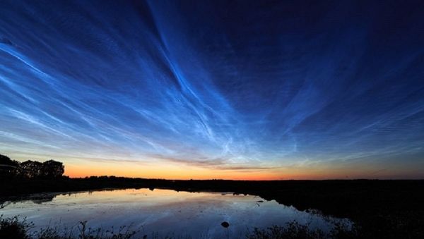 Noctilucent clouds over Uppsala, Sweden Noctilucent clouds over Uppsala, Sweden - Sputnik International