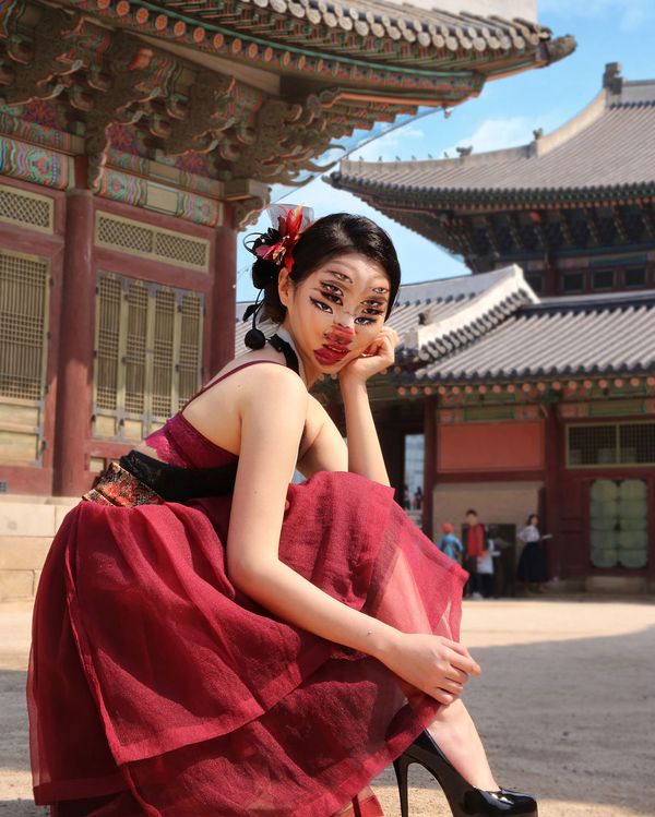Beautiful Chimera: South Korean Artist Paints Optical Illusions on Her Face - Sputnik International