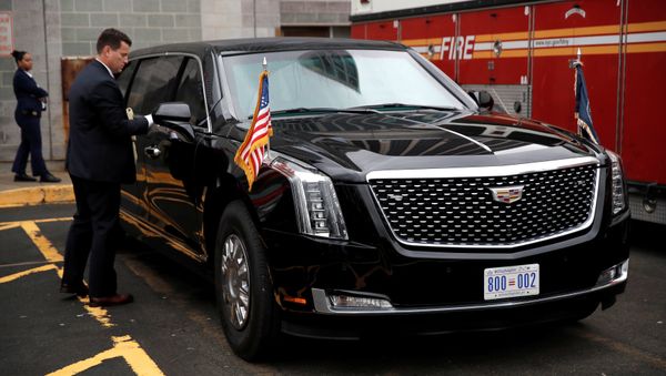 A U.S. Secret Service agent cleans U.S. President Donald Trump's brand new version of the General Motors built Cadillac presidential limousine known as The Beast before its debut drive with the president aboard in New York City, New York, U.S., September 23, 2018 A U.S. Secret Service agent cleans U.S. President Donald Trump's brand new version of the General Motors built Cadillac presidential limousine known as The Beast before its debut drive with the president aboard in New York City, New York, U.S., September 23, 2018 - Sputnik International