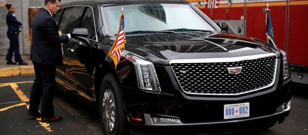 A U.S. Secret Service agent cleans U.S. President Donald Trump's brand new version of the General Motors built Cadillac presidential limousine known as The Beast before its debut drive with the president aboard in New York City, New York, U.S., September 23, 2018 A U.S. Secret Service agent cleans U.S. President Donald Trump's brand new version of the General Motors built Cadillac presidential limousine known as The Beast before its debut drive with the president aboard in New York City, New York, U.S., September 23, 2018 - Sputnik International