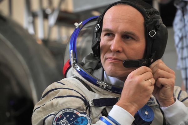 Russian Cosmonauts, Training Center Staffers Receive Sputnik V COVID-19 Shots, Roscosmos Says - Sputnik International