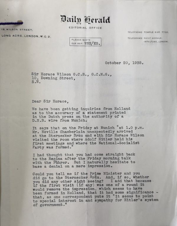Letter quoting Dutch press reports about Chamberlain’s visit to Hitler’s favorite beerkeller. Letter quoting Dutch press reports about Chamberlain’s visit to Hitler’s favorite beerkeller. - Sputnik International