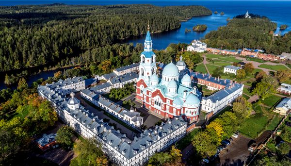 Code Red: Breathtaking Views of Autumn in Russia - Sputnik International