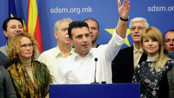 Macedonia's chief opposition leader Zoran Zaev speaks to the media during a press conference in Skopje January 31, 2015. - Sputnik International