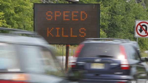 A sign warns motorists on Interstate 89. - Sputnik International
