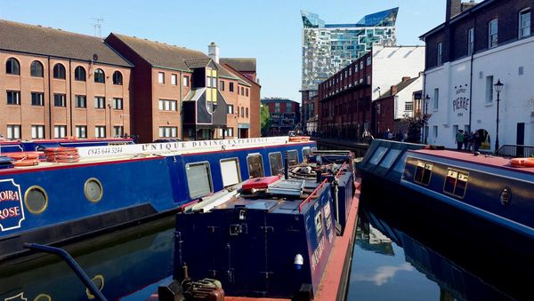 Canal boats remain moored at the Gas Street Basin in Birmingham, UK. - Sputnik International