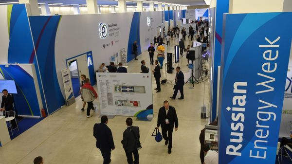 At the Russian Energy Week International Forum in Moscow At the Russian Energy Week International Forum in Moscow - Sputnik International