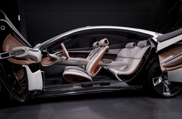Fast and Furious: Latest Cars Presented at 2018 Paris Motor Show - Sputnik International