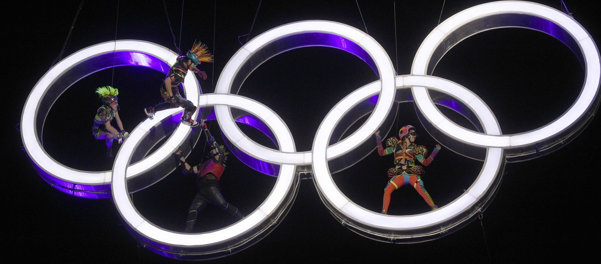 Actors perform high up in the air, inside the Olympic rings during the Opening Ceremony of The Youth Olympic Games, in Buenos Aires, Argentina, Saturday, Oct. 6, 2018. Actors perform high up in the air, inside the Olympic rings during the Opening Ceremony of The Youth Olympic Games, in Buenos Aires, Argentina, Saturday, Oct. 6, 2018. - Sputnik International, 1920, 25.02.2021