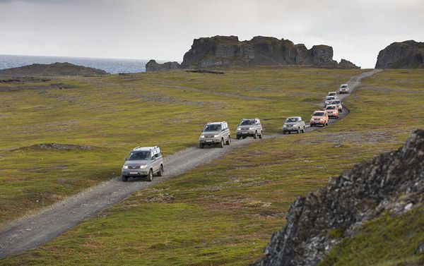 UAZ Patriots taking an extreme test drive through Russia's Kola Peninsula. UAZ Patriots taking an extreme test drive through Russia's Kola Peninsula. - Sputnik International