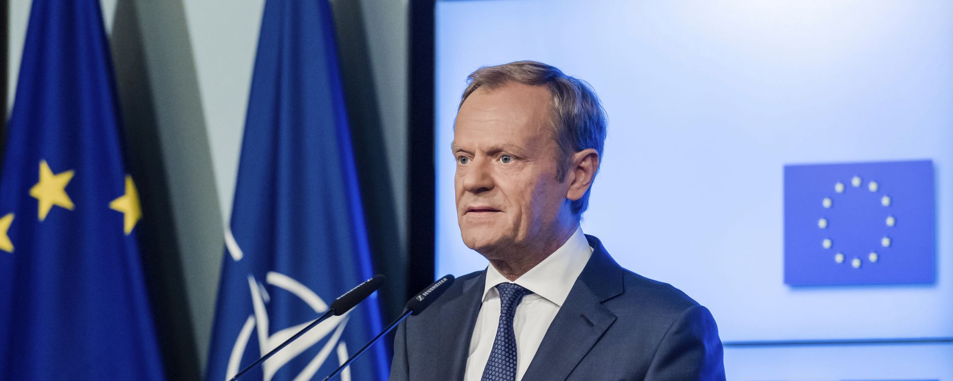 European Council President Donald Tusk addresses the media after the signature of the second EU NATO Joint Declaration, in Brussels on Tuesday, July 10, 2018 European Council President Donald Tusk addresses the media after the signature of the second EU NATO Joint Declaration, in Brussels on Tuesday, July 10, 2018 - Sputnik International, 1920, 12.12.2023