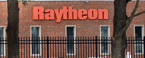 The exterior of Raytheon Co. in Sudbury, Mass. is seen Thursday, Jan. 29, 2009. - Sputnik International