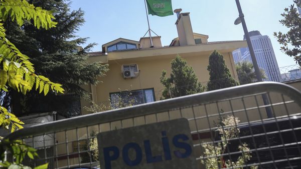 Turkish police barriers block the road leading to the Saudi Arabia consulate in Istanbul, Sunday, Oct. 7, 2018 Turkish police barriers block the road leading to the Saudi Arabia consulate in Istanbul, Sunday, Oct. 7, 2018 - Sputnik International