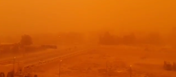 Sandstorm in the Syrian city of Deir ez-Zor - Sputnik International