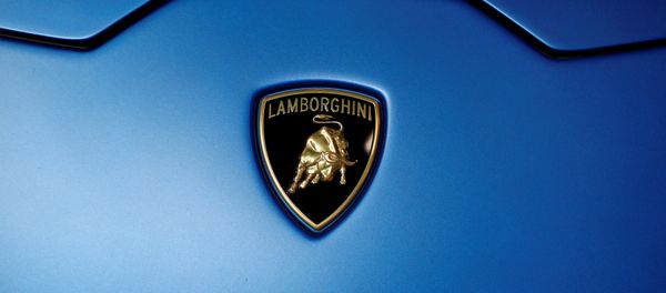 The Lamborghini logo is seen on the second press day of the Paris auto show, in Paris, France, October 3, 2018 - Sputnik International