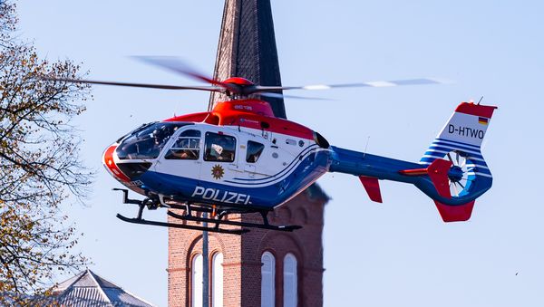 A helicopter carrying onboard Moroccan terror accomplice Mounir el Motassadeq takes off from the Fuhlsbuettel prison in Hamburg, northwestern Germany, on October 15, 2018. - Sputnik International