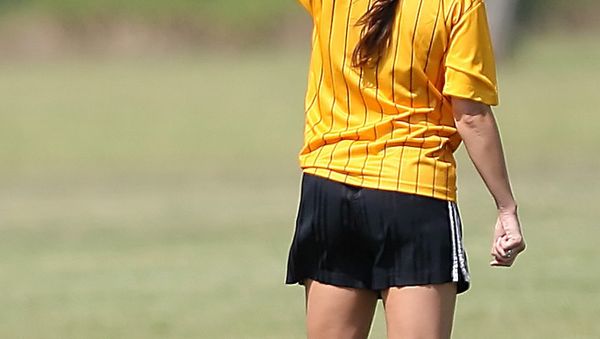 Female football referee - Sputnik International