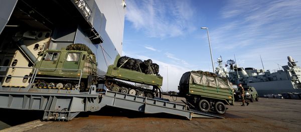 The Dutch marine vessel Hr. Ms. Johan de Witt is loaded with vehicles and goods in Den Helder on October 15, 2018. The amphibious transport ship will participate in the NATO exercise Trident Juncture in Norway. The Dutch marine vessel Hr. Ms. Johan de Witt is loaded with vehicles and goods in Den Helder on October 15, 2018. The amphibious transport ship will participate in the NATO exercise Trident Juncture in Norway. - Sputnik International