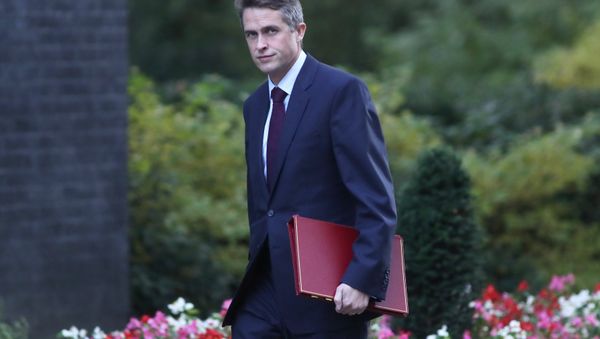 Britain's Secretary of State for Defense Gavin Williamson arrives in Downing Steet, London, Britain, October 9, 2018 Britain's Secretary of State for Defense Gavin Williamson arrives in Downing Steet, London, Britain, October 9, 2018 - Sputnik International